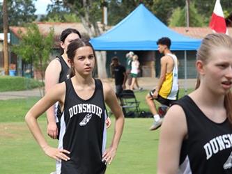 girls waiting to start running