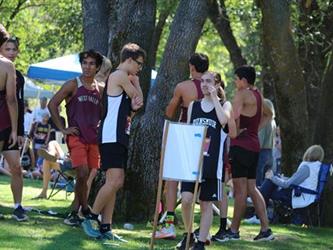 Cross country boys before the race