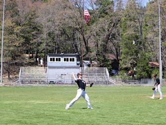 baseball player throwing