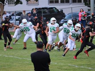 football players running
